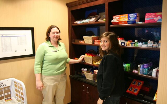 Hampton Inn & Suites-Knoxville/North I-75