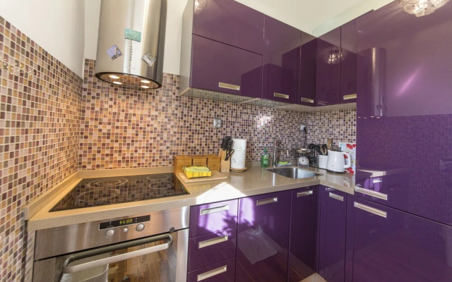 Tifani Apartment