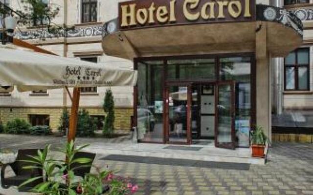 Hotel Carol