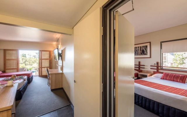 Kingfisher Bay Resort