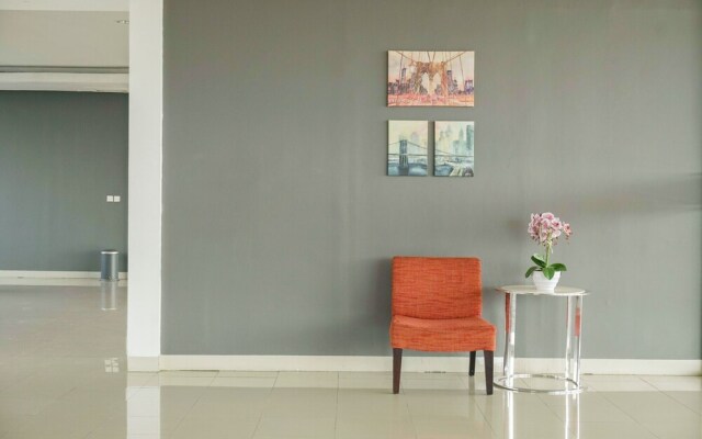 Strategic Studio Room Park View Condominium Apartment