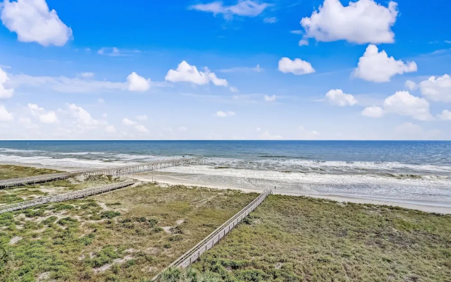 Ocean and Amelia Island View Condo with Oceanside Pool Access by RedAwning