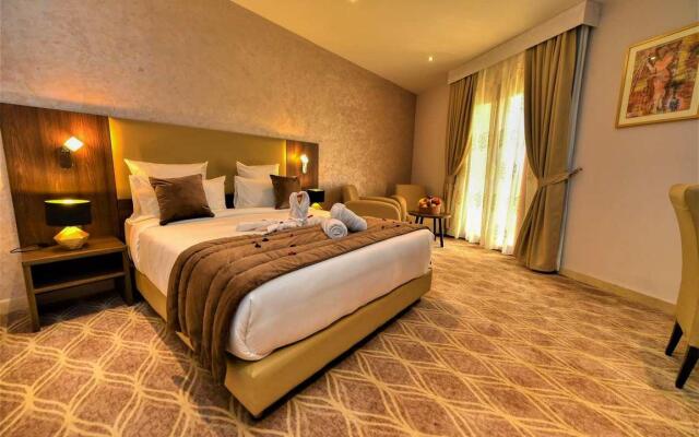 Mf Hotel Oran