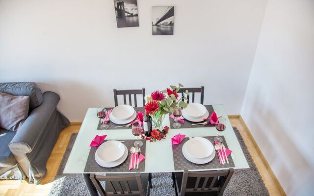 Little Home - Warsaw Royal