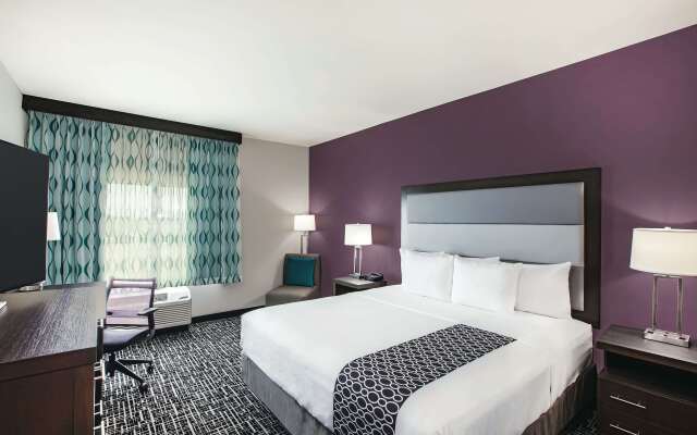 La Quinta Inn & Suites by Wyndham McAllen La Plaza Mall
