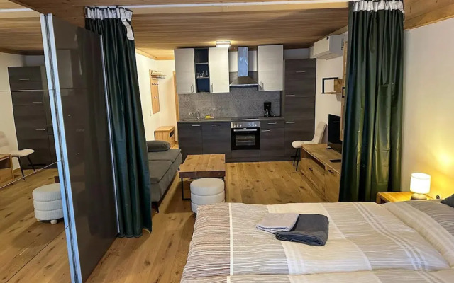 Appealing Apartment in Saalfelden Near Lake