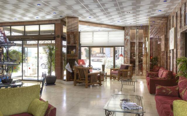 Apartamentos La Jabega