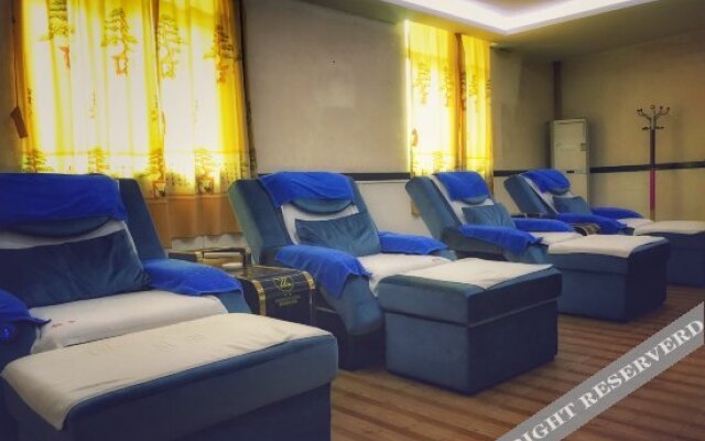Zhonglv Hotel