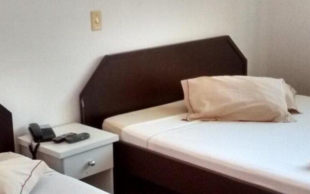 Hotel Manayara