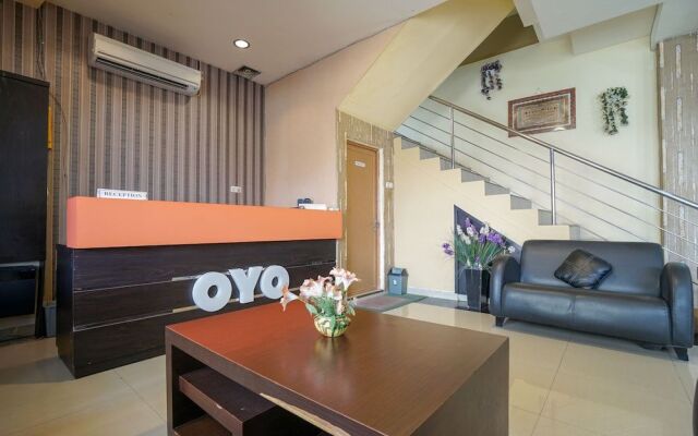 OYO 2255 Hotel Triantama