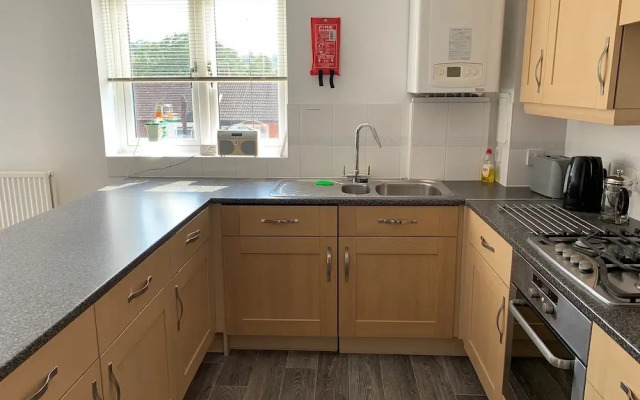 Toothbrush Apartments - 2 Bed 1 Bath Apt