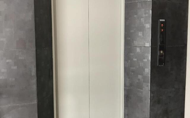 Ploen Ploen Residence