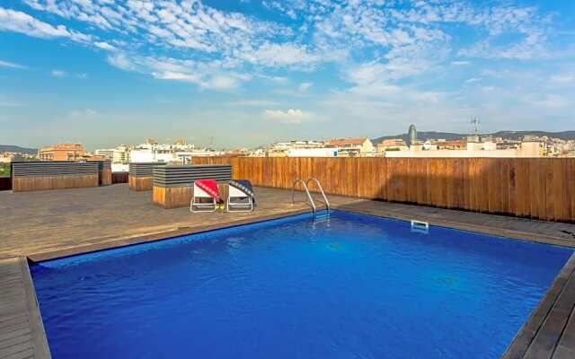 Urban District Apartments Rambla Suite & Pool