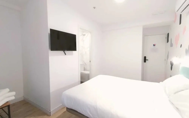 Hostal Carmen by gaiarooms