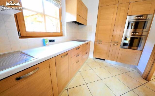 Appartamento Neve molto spazioso e luminoso disposto su 2 livelli