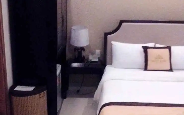 Queen Hotel