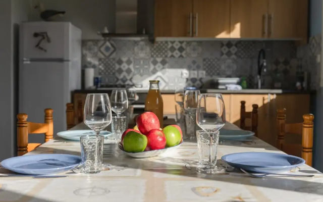 Family Home 2 Steps From the Beach