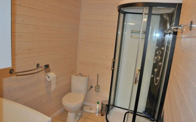 Contemporary Chalet in Durbuy with Garden