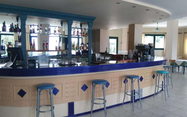 Santa Marina Hotel