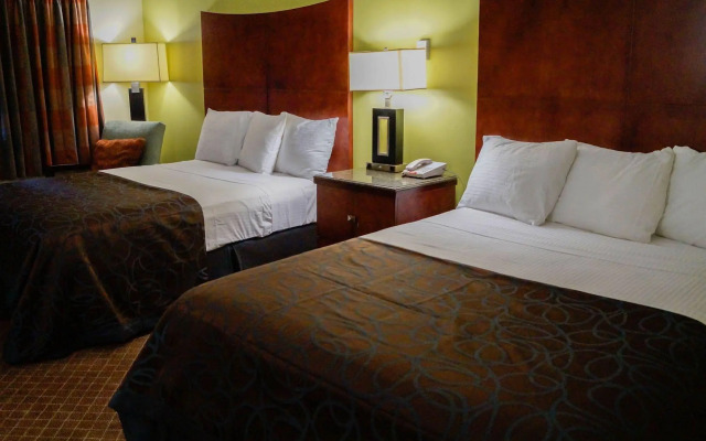 Sullivan Trail Inn & Suites