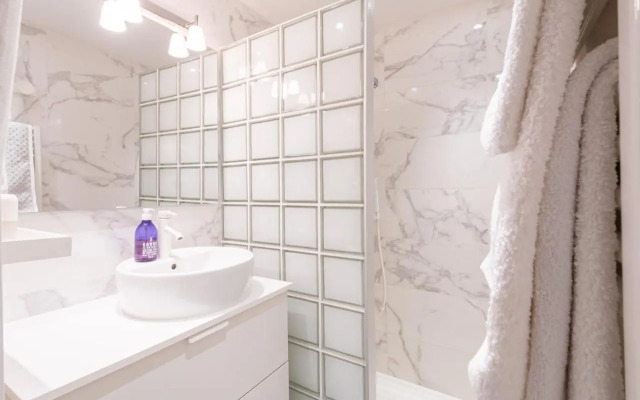 Un Cottage Alpin chaleureux dans le coeur d Annecy avec 2 vélos