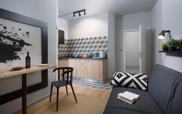 Studio Apartments River