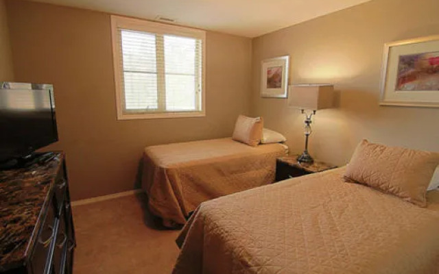 Pinnacle Pointe - By Vacations Kelowna