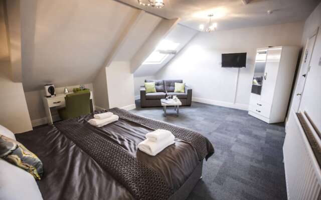 Hotel 52; Sure Hotel Collection by Best Western