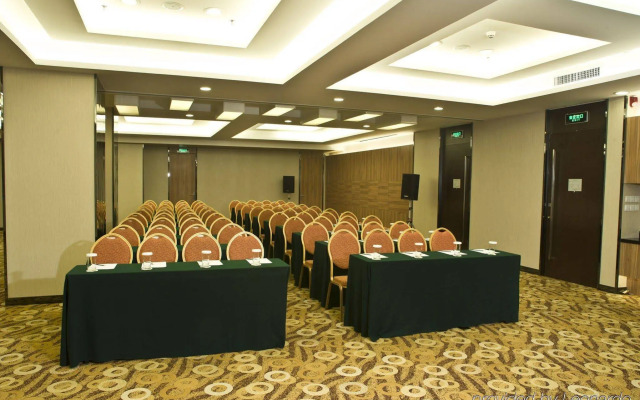 Holiday Inn Harbin City Centre