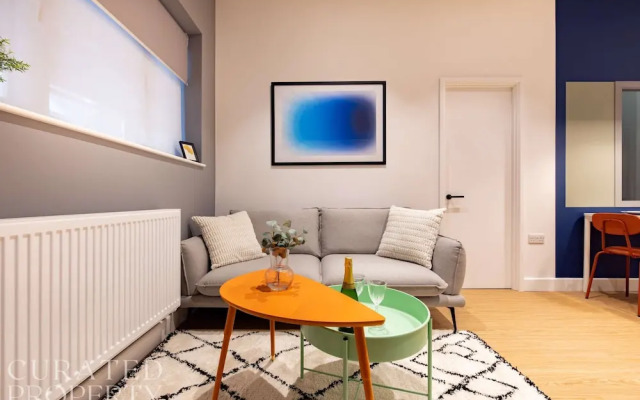 Pristine Apartment - Minutes From Angel Tube St