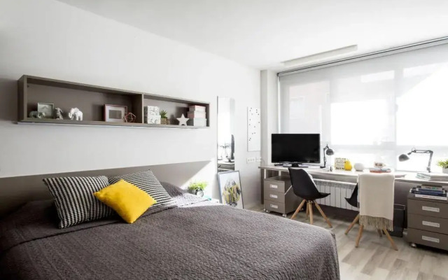 Residencia Universitaria Resa Claudio Coello - Campus Accomodation