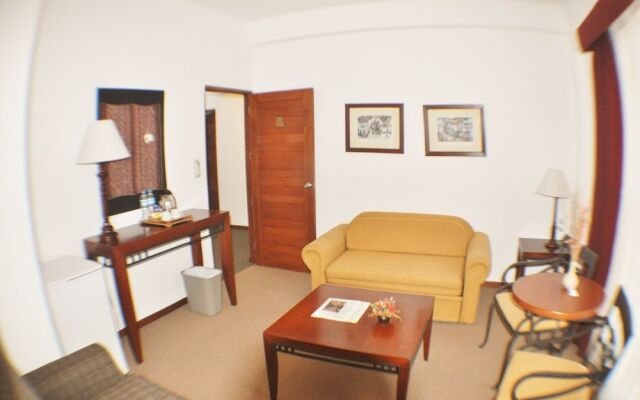 Hatuchay Hotels Machu Picchu