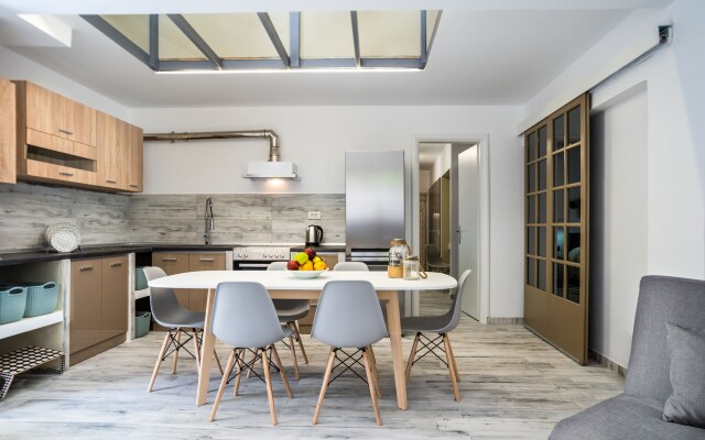 Lefka Hotel, Apartments & Studios