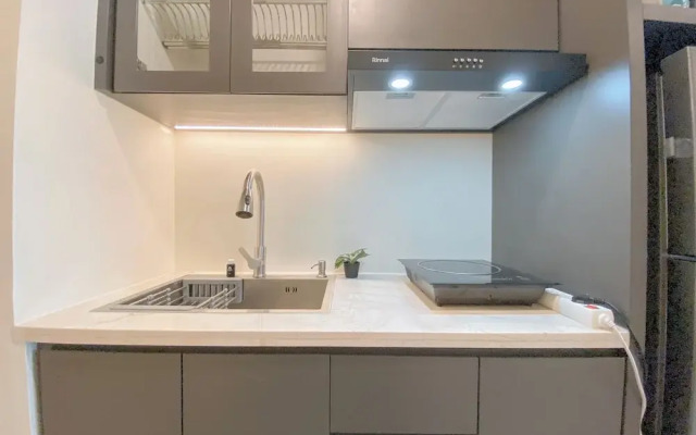 Cozy And Modern 2Br At Meikarta Apartment
