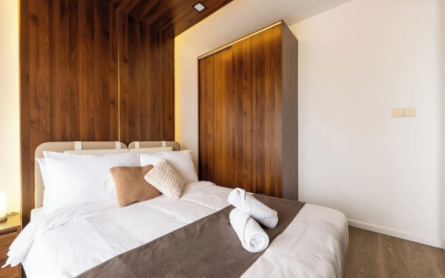 The Pinnacle Residence Service by Soben