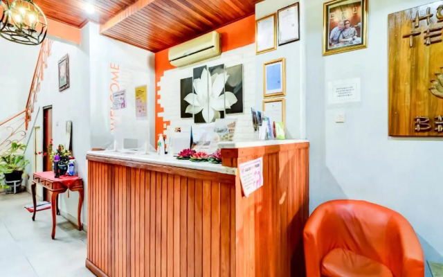 OYO 90048 Teratai Bekasi Guesthouse