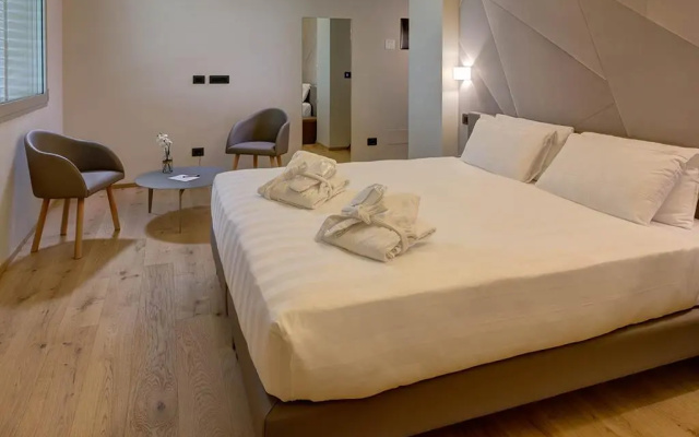 Hotel The Cube