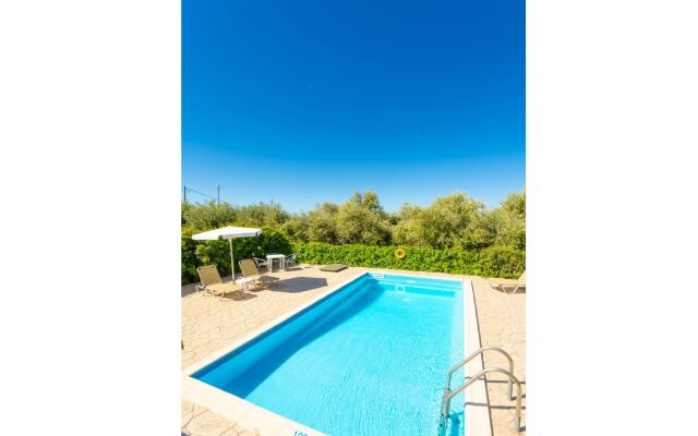 Villa Russa Alekos Large Private Pool Walk to Beach Sea Views Wifi Car Not Required - 2020