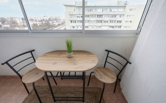 Unique Bright Apartment by Renters