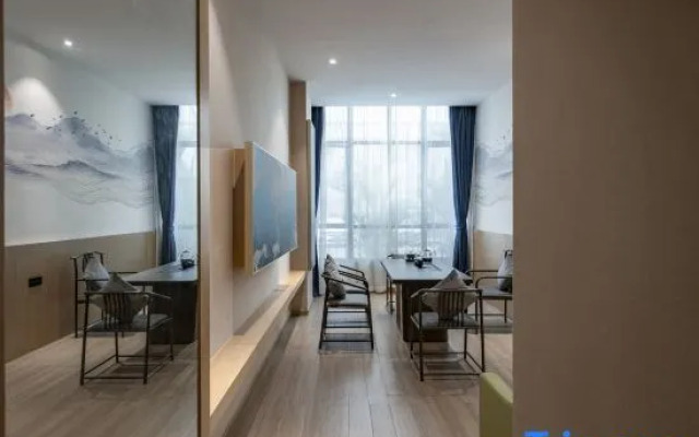 Qiuguo Hotel X(Guangzhou Baiyun International Airport T1 Branch)