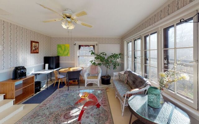 Escapo - Outdoor Hot Tub and Outdoor Fire Pit