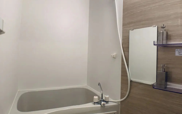 Hanazonominami Apartment 102