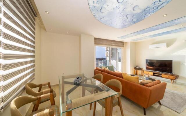 Spacious Apartment with Sea View in Alanya