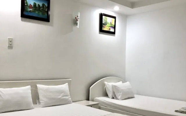 Seven Stars Hotel