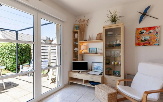 Holiday Home Oscar - HSM402