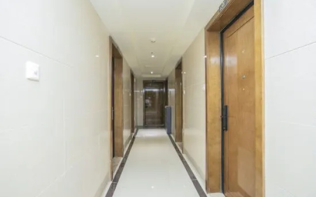 Yueyang Jingcheng Hotel (East Railway Station Branch)