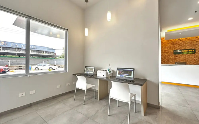 City Express Junior Leon Centro De Convenciones