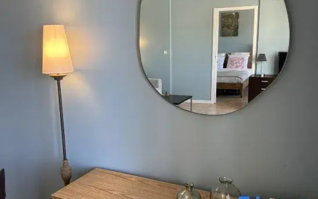 Sunnydaze Monaco beach apartment