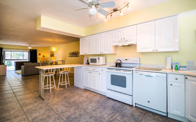 Beach Potato - 3404 Gulf Dr 5