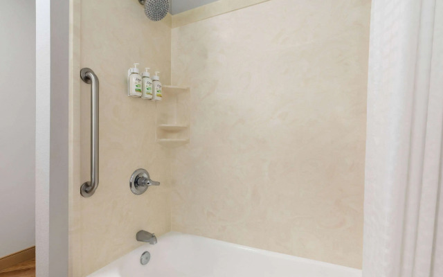 La Quinta Inn & Suites by Wyndham Dumas